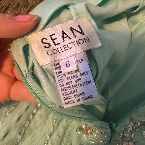 Sea foam prom gala dress size 6 - Picture 3 of 5